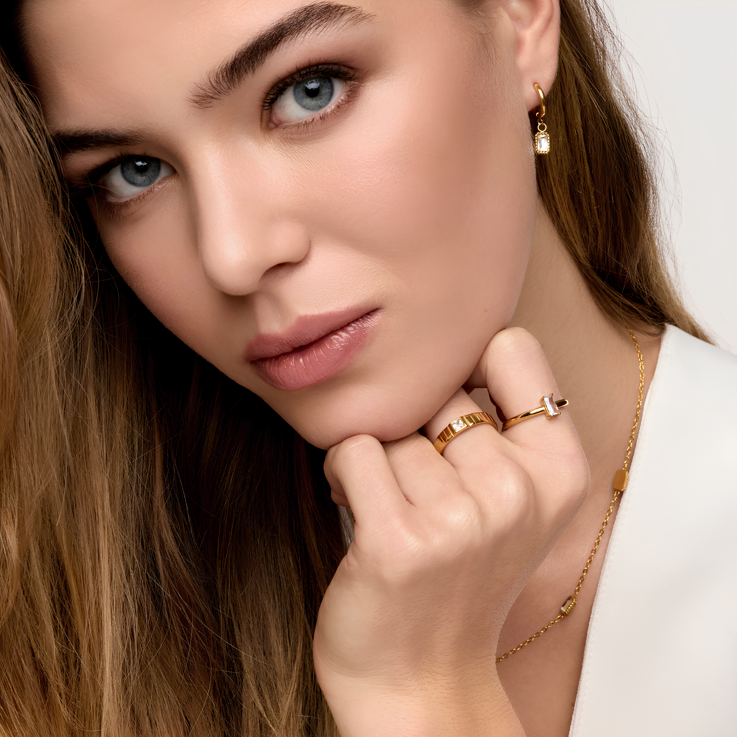 Aurora Crystal Ring