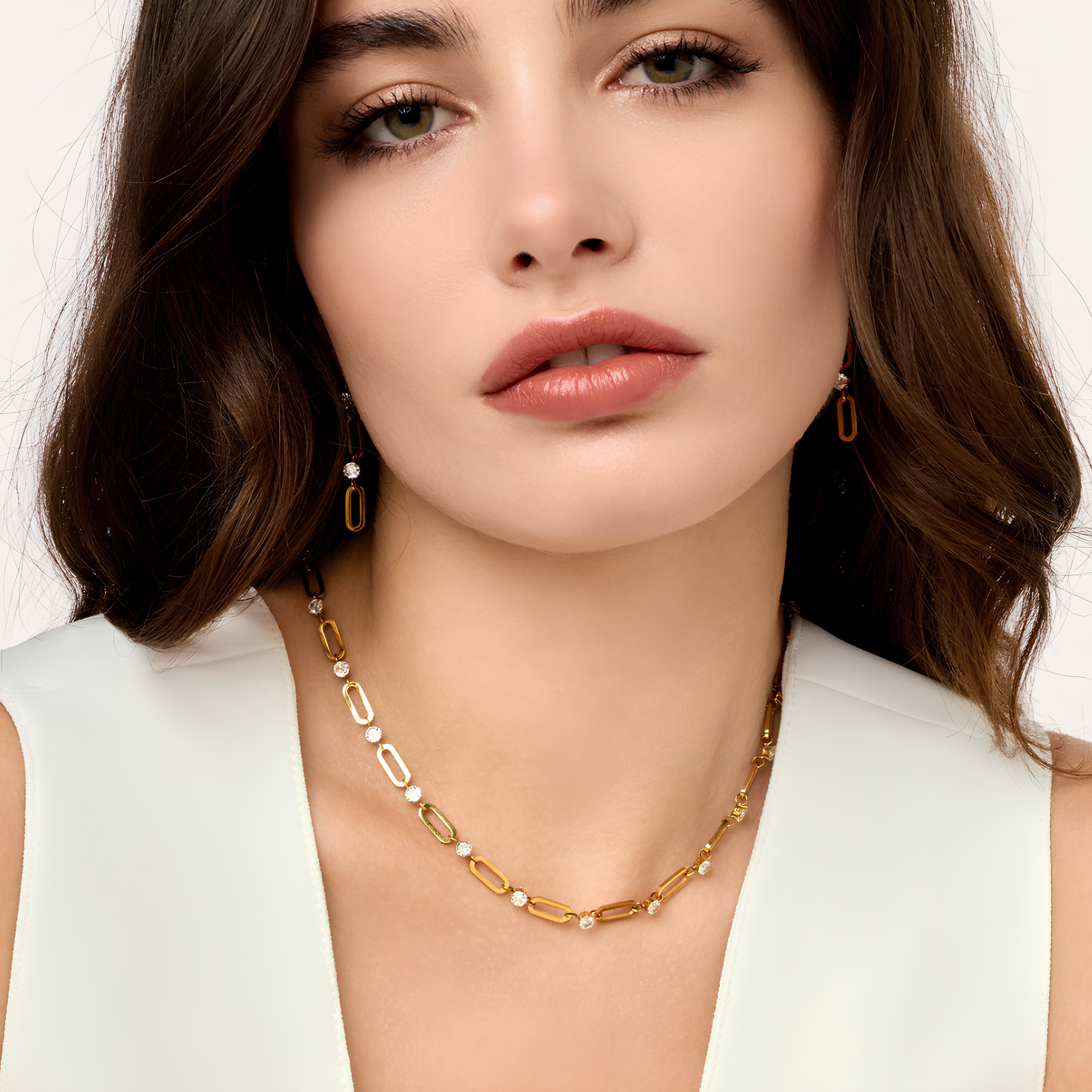 Sparkling Link Necklace